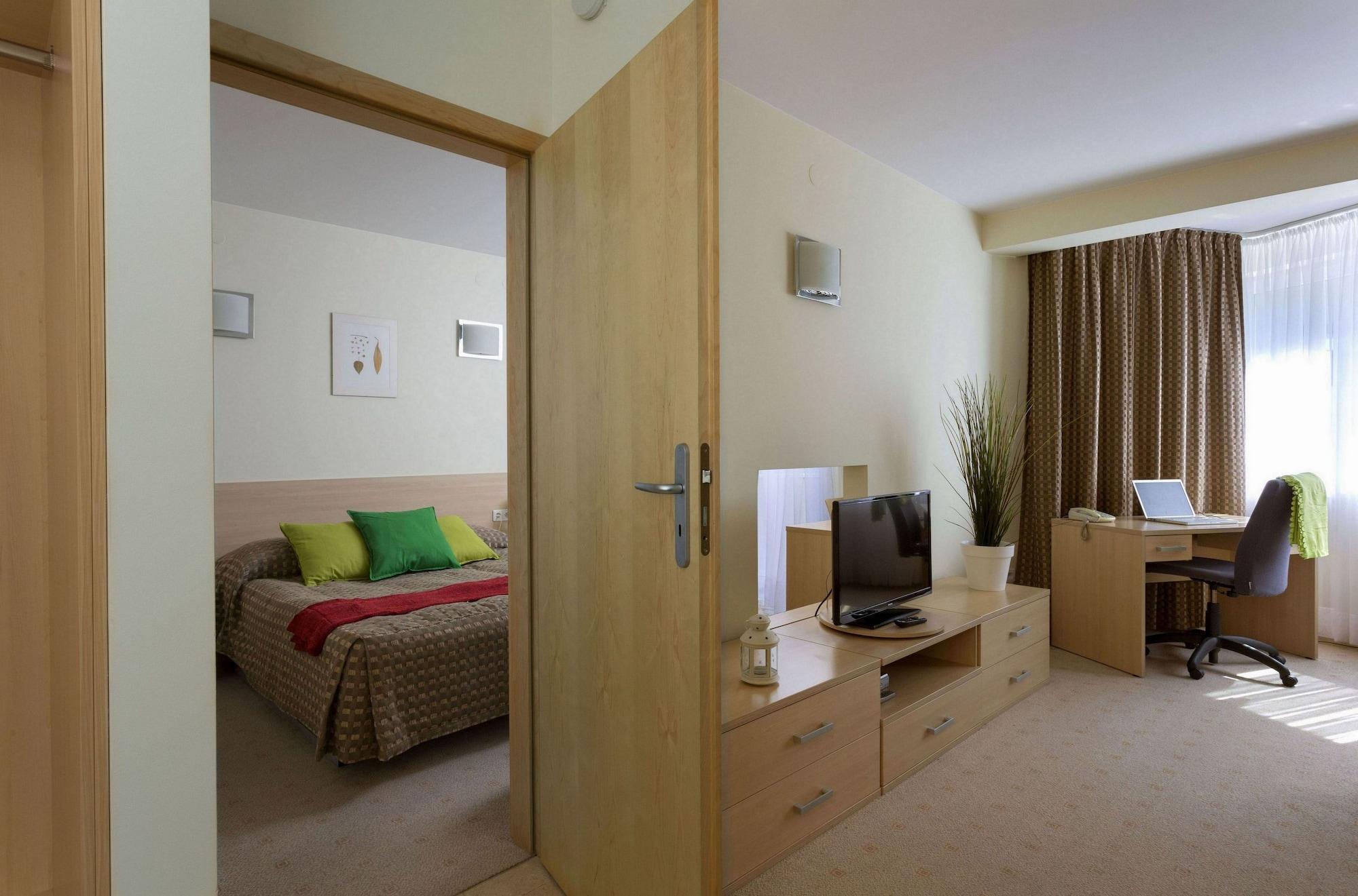 Media Park 3* Varsovia
