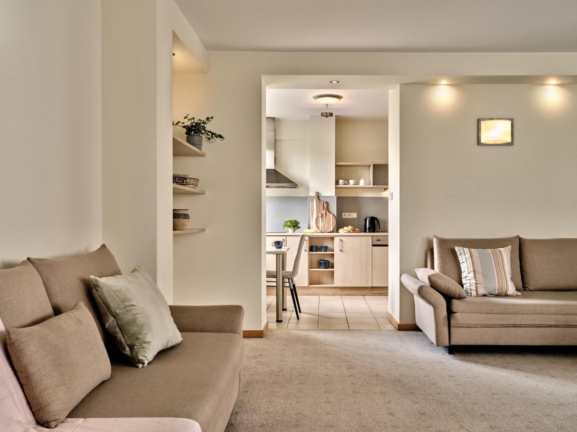 Media Park Aparthotel 3*