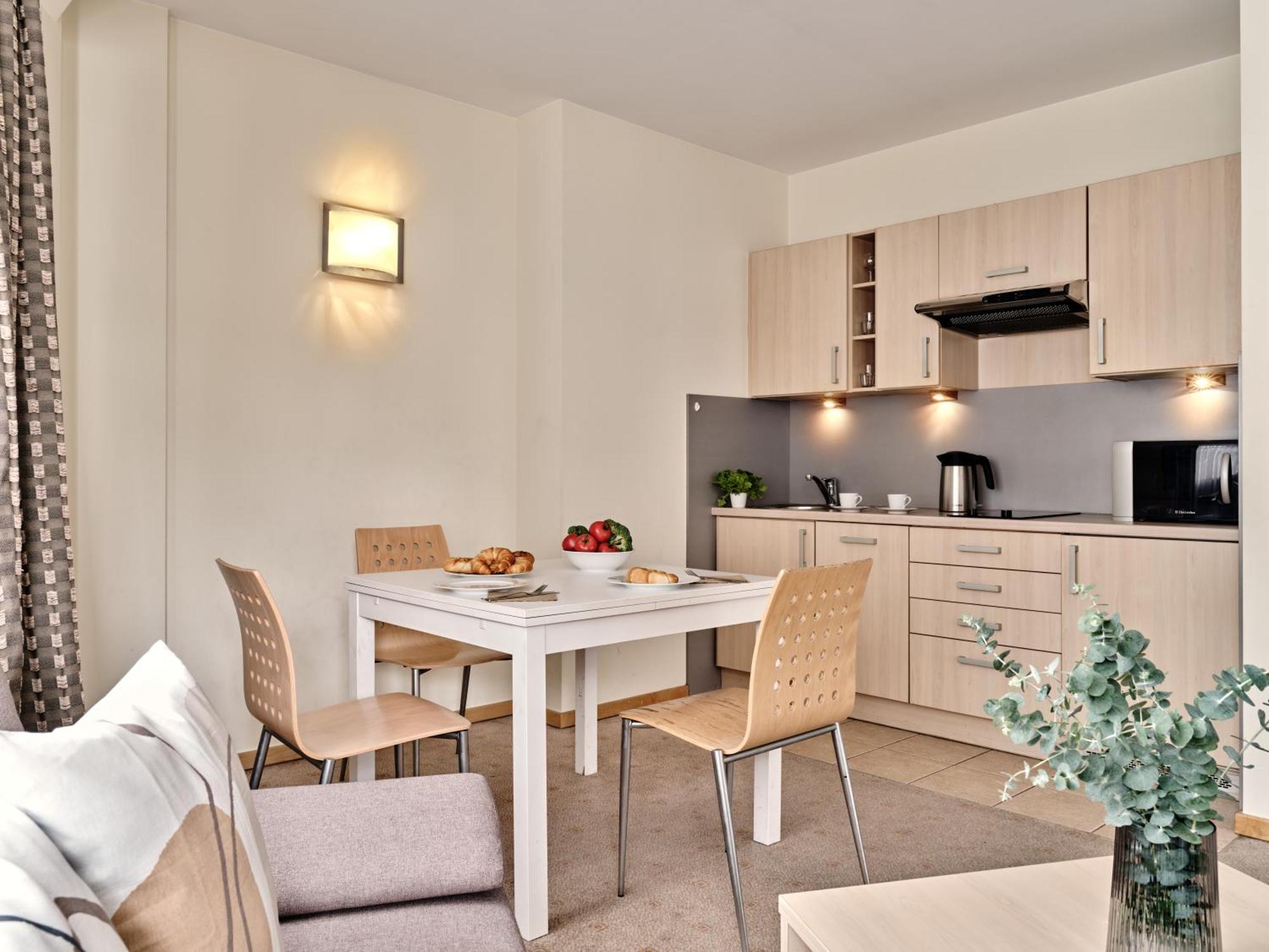 Media Park 3*